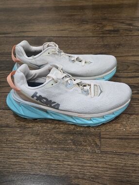 Hoka Elevon 2 Eggnog/ Eggshell blue sz 10 Womens